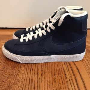 Nike high Top Shoes